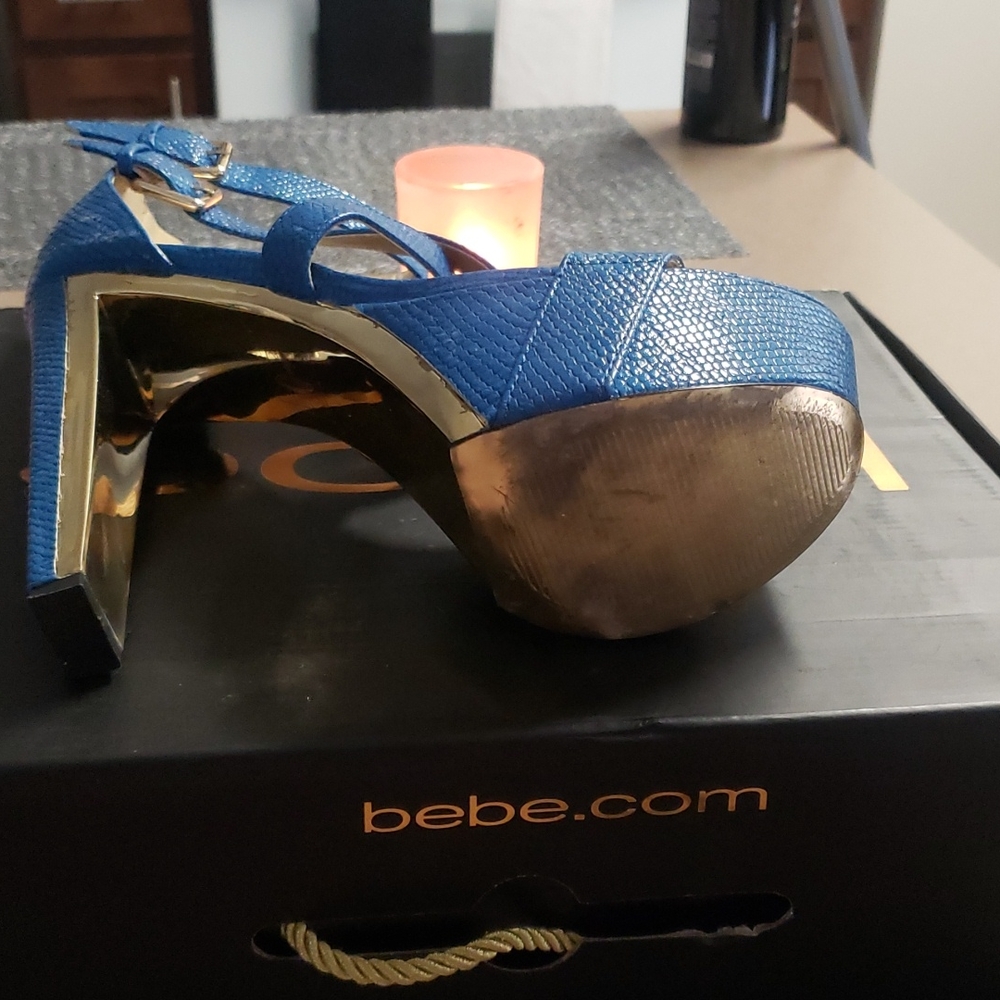 bebe - Picture 3 of 4